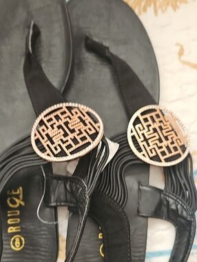 Rouge Helium Black Sandals with Gold Medallion Accents NWT SZ 9